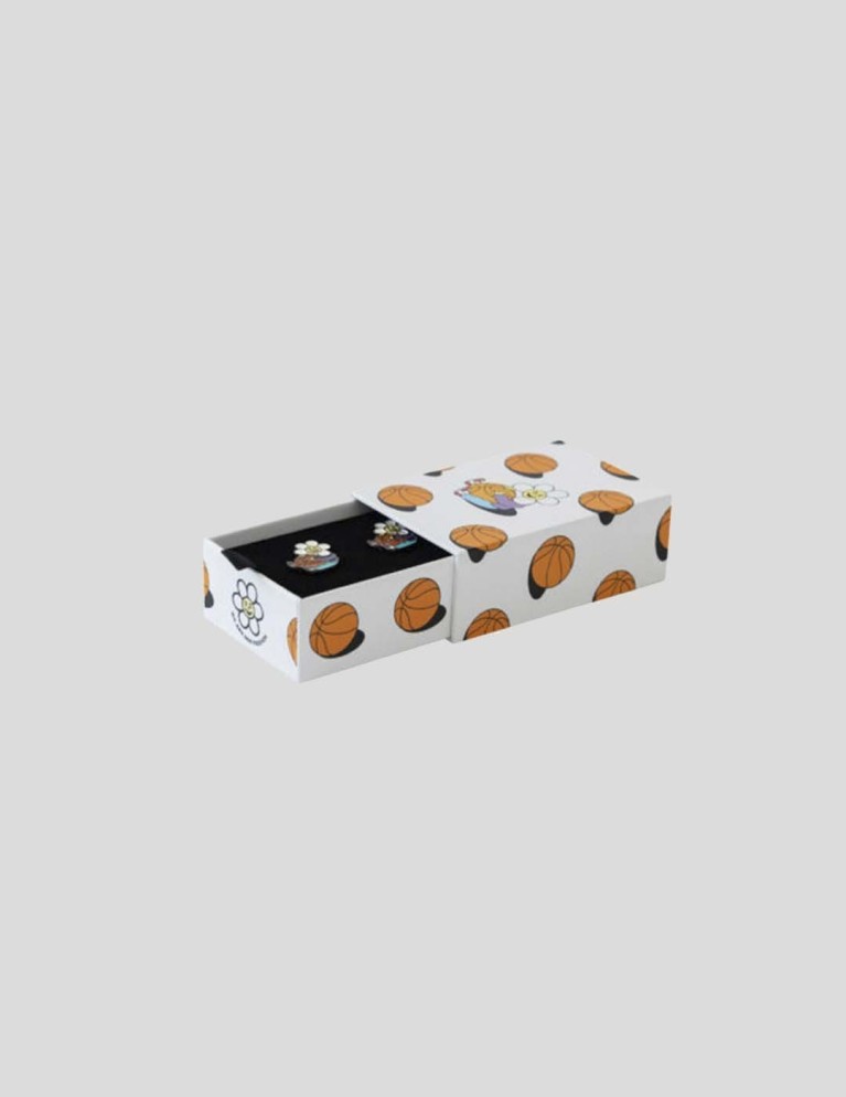 Accesorios WE ARE NOT FRIENDS lace keepers basketball white
