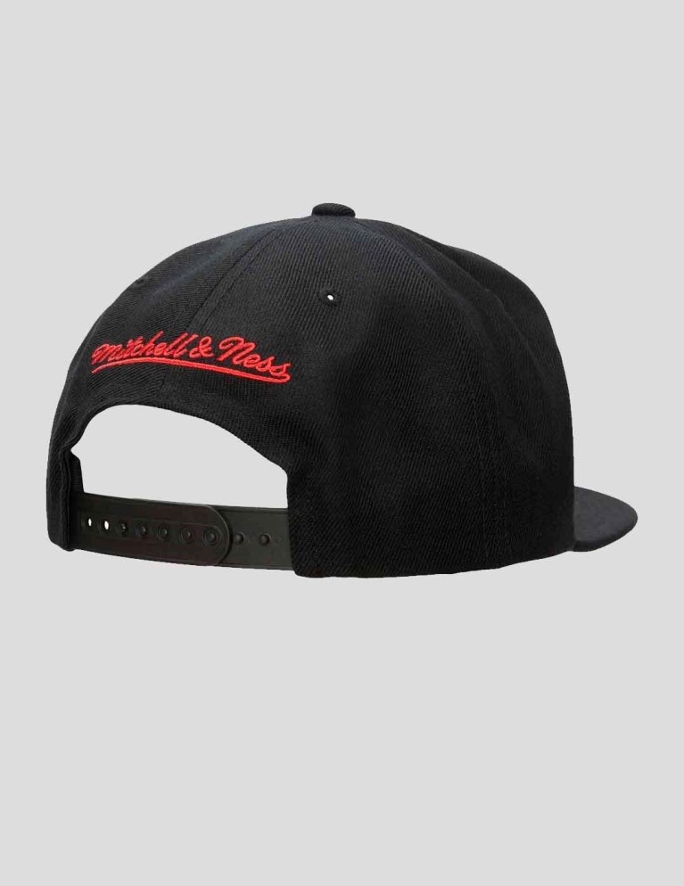 Gorra MITCHELL & NESS bulls 91-92 back to back champs hwc snapback orange red