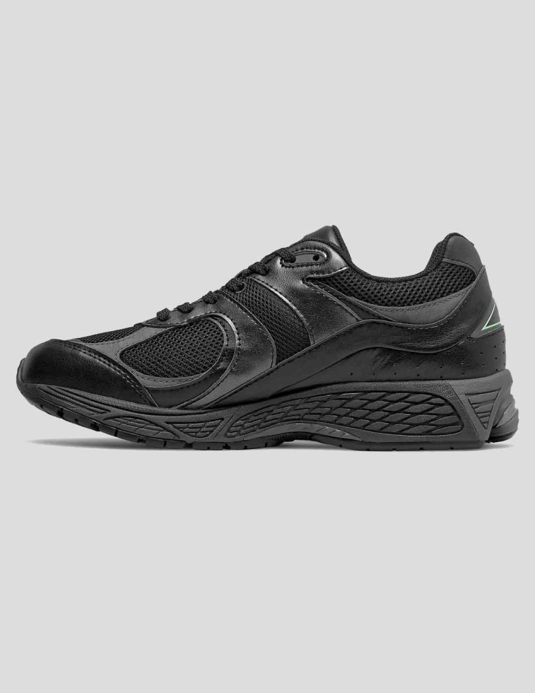 Zapatillas NEW BALANCE 2002r black