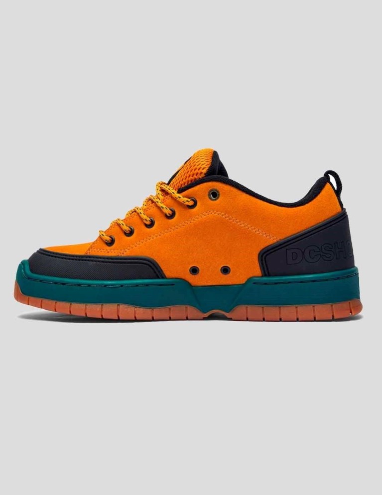 Colaboraciones DC x bronze clocker 56k wheat/black