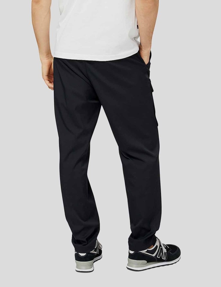 Pantalón NEW BALANCE all terrain cargo pant black