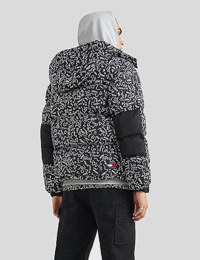 Cazadora TOMMY JEANS alaska printed puffer jacket black