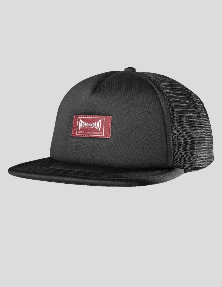 Colaboraciones ETNIES x independent label trucker hat black