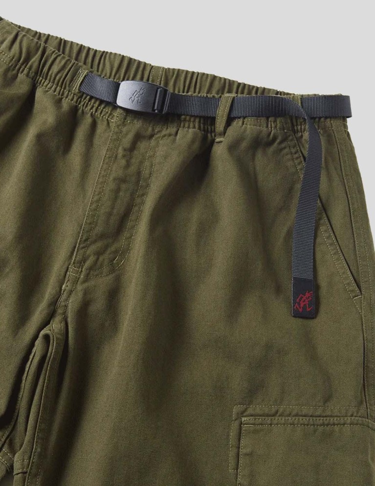 Pantalón GRAMICCI cargo pant deep green