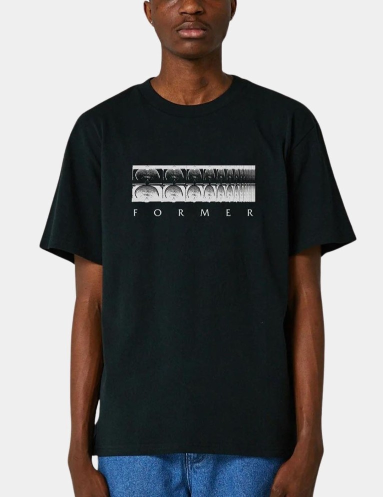 Camiseta FORMER  crux blur tee washed black